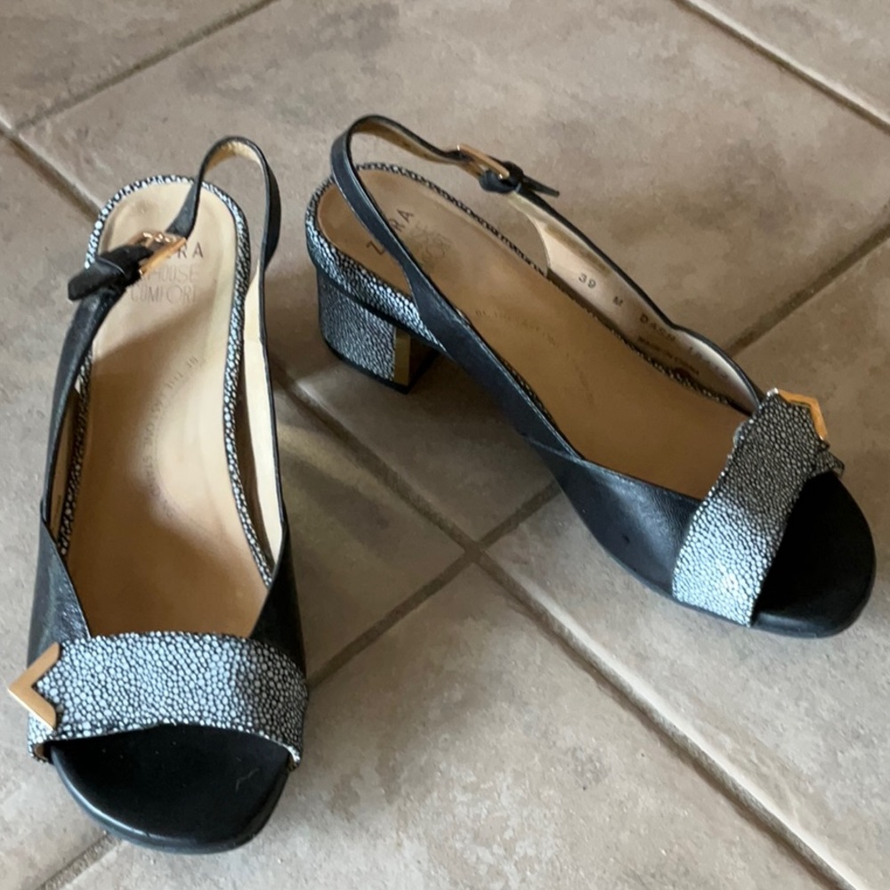 Ziera Sandals with Leather and Stingray NWOT